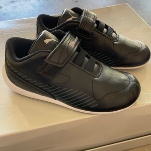 Puma Sneakers